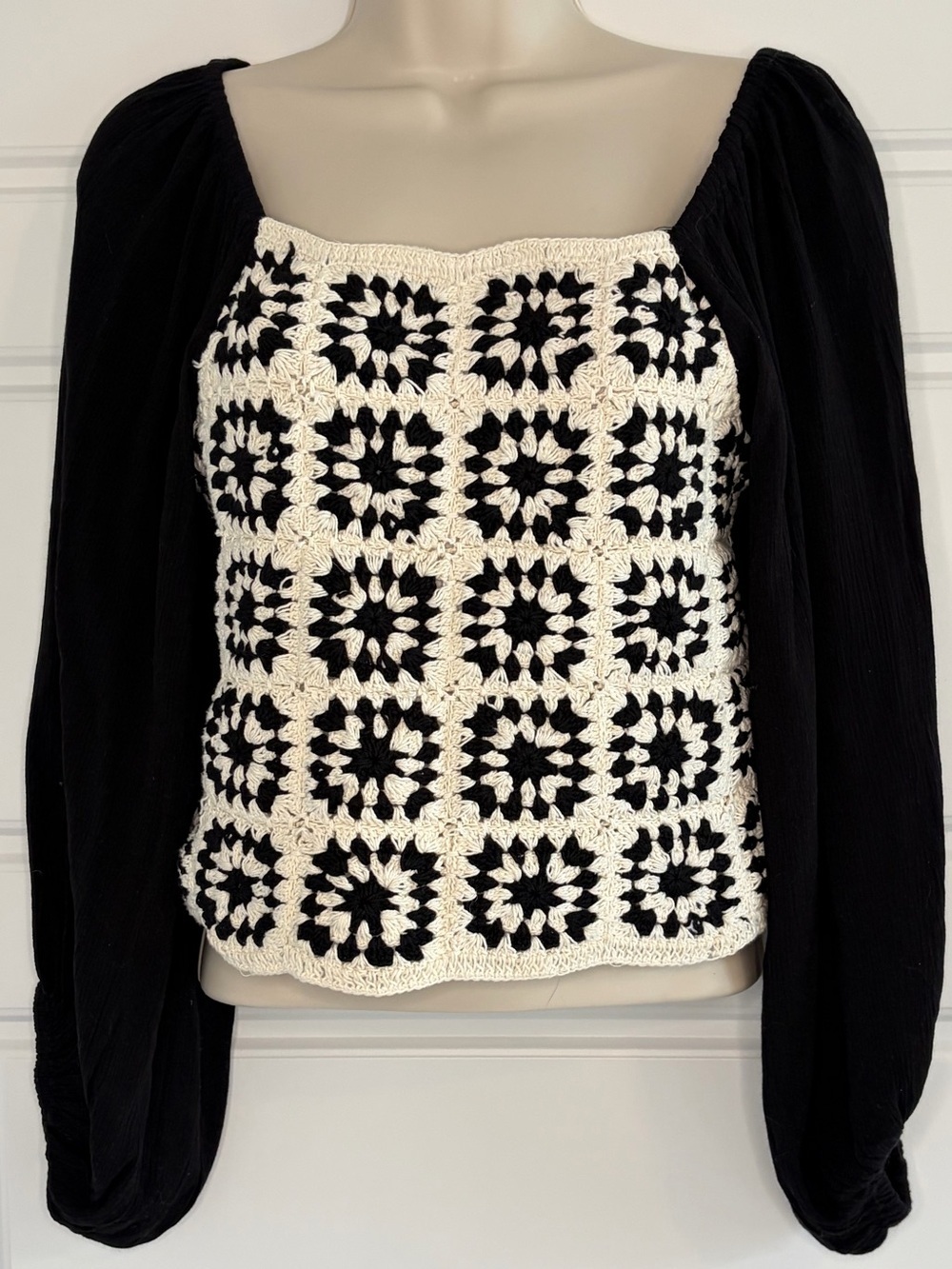 Ginger Black Ivory Granny Square Crochet Long Puff Sleeve Top Cottagecore Size L